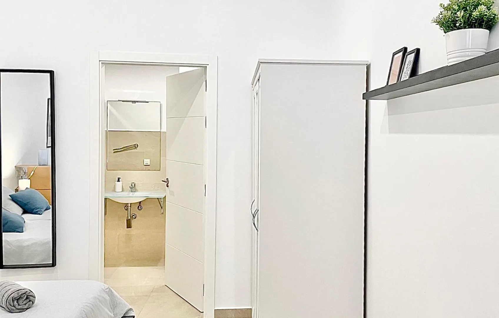 Estacion-Centro Vialia Apartment Malaga Spain